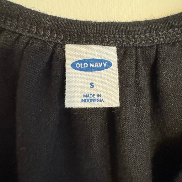 Old Navy Black Short Sleeve Button Up Shirt - Picture 3 of 4